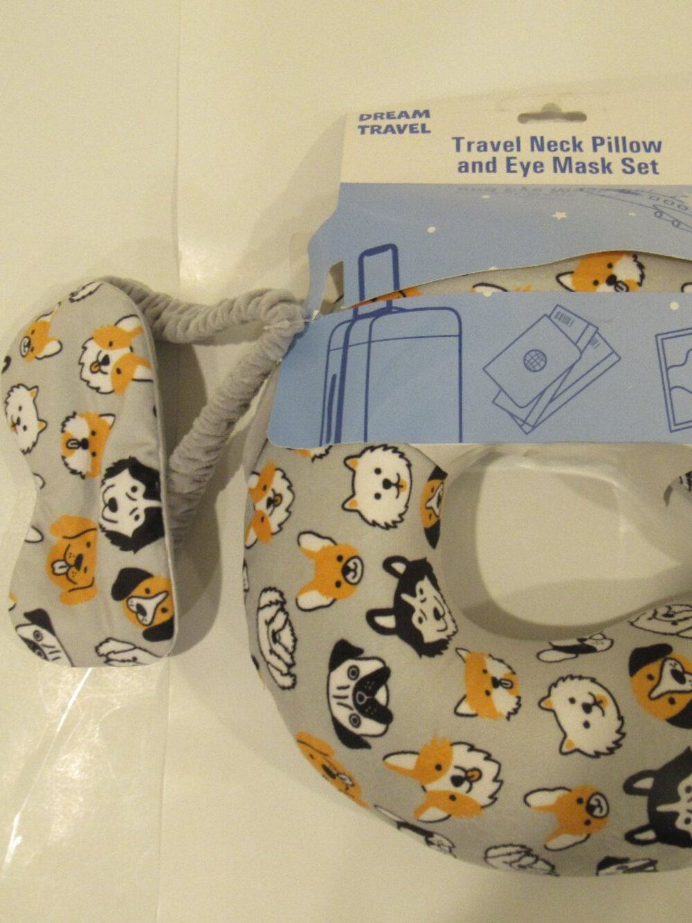 NEW DREAM TRAVEL MEMORY FOAM NECK TRAVEL PILLOW AND EYE MASK-DOG PATTERN